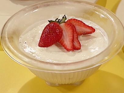 Red and White Delight: Strawberries and Ice Cream. Rachael Ray30 Minute MealsTM1A02