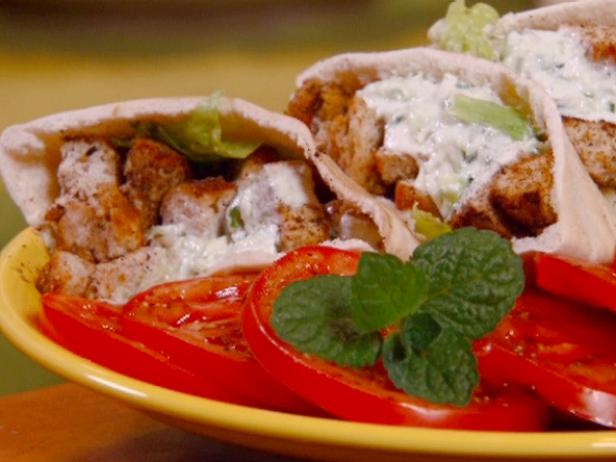 Turkey Souvlaki with Garlic-Yogurt Sauce