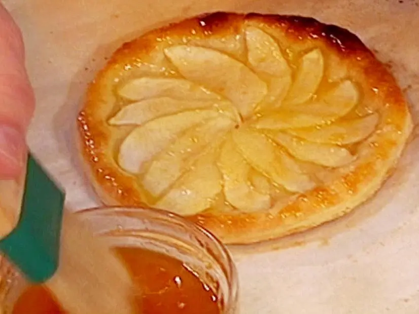 Fruit Tarts. Alton BrownGood EatsEA1D07