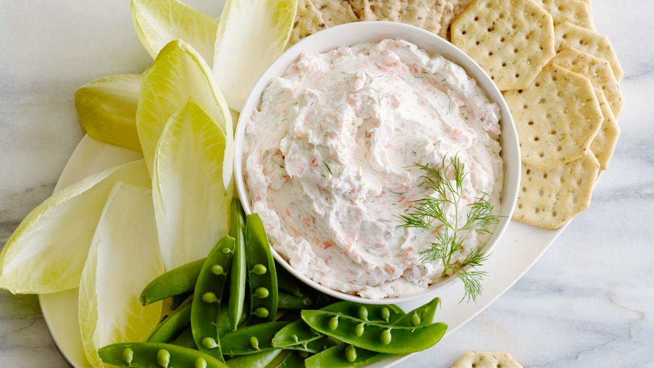 https://food.fnr.sndimg.com/content/dam/images/food/fullset/2008/11/9/0/IG1C05_Smoked-Salmon-Spread.jpg.rend.hgtvcom.1280.720.suffix/1428100817334.jpeg