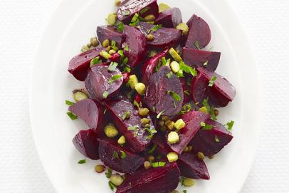 https://food.fnr.sndimg.com/content/dam/images/food/fullset/2008/12/23/0/FNmag_Roasted-Beet-Salad-_s4x3.jpg.rend.hgtvcom.406.271.suffix/1388433820686.jpeg