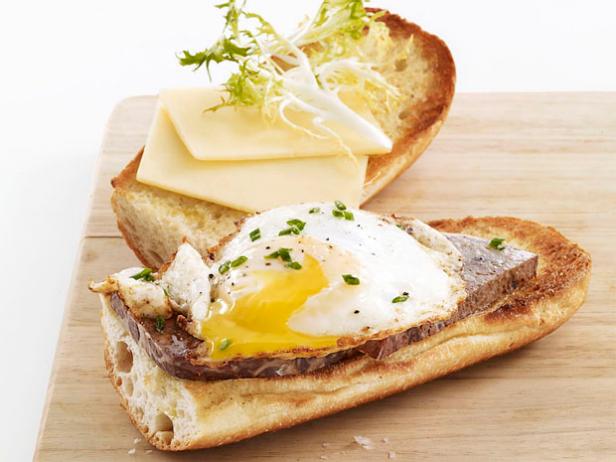 California-Style Fried Egg Sandwich Recipe