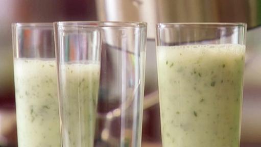 Sweet Basil Smoothie Recipe | Giada De Laurentiis | Food Network