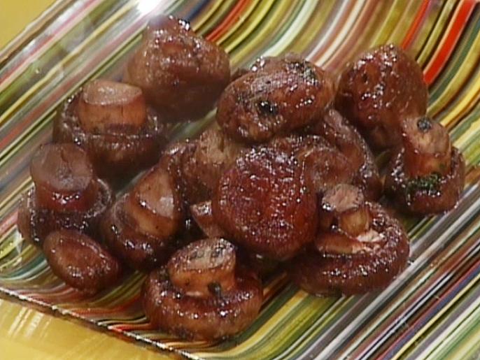 Sauteed Crimini Mushrooms Recipe Rachael Ray Food Network