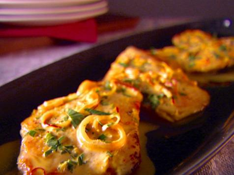 Chicken Scallopine with Saffron Cream Sauce