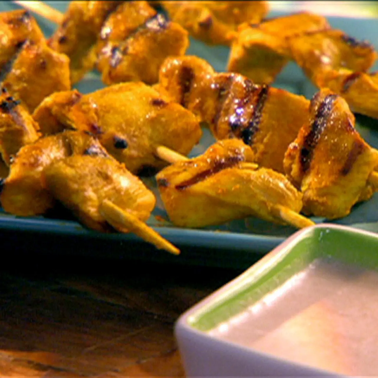 Grilled Chicken Curry with Peanut Dipping Sauce