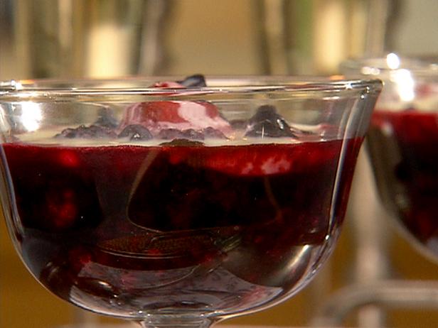 Melted White Chocolate Sauce with Berry Compote