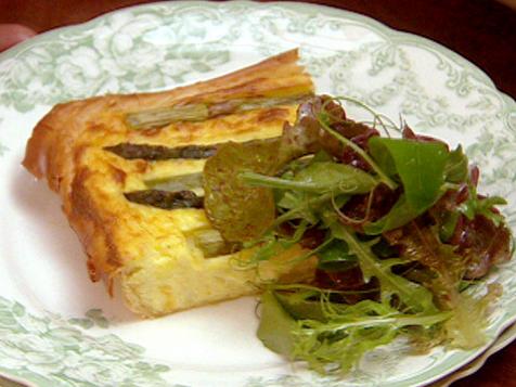 Crispy and Delicious Asparagus and Potato Tart