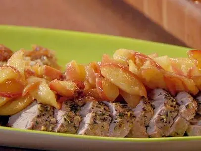 TM-1705
Pork Chops and Apple Sauce