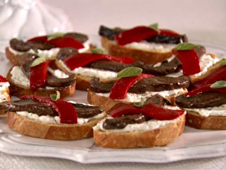 Roasted Portobello Crostini Recipe | Sandra Lee | Food Network