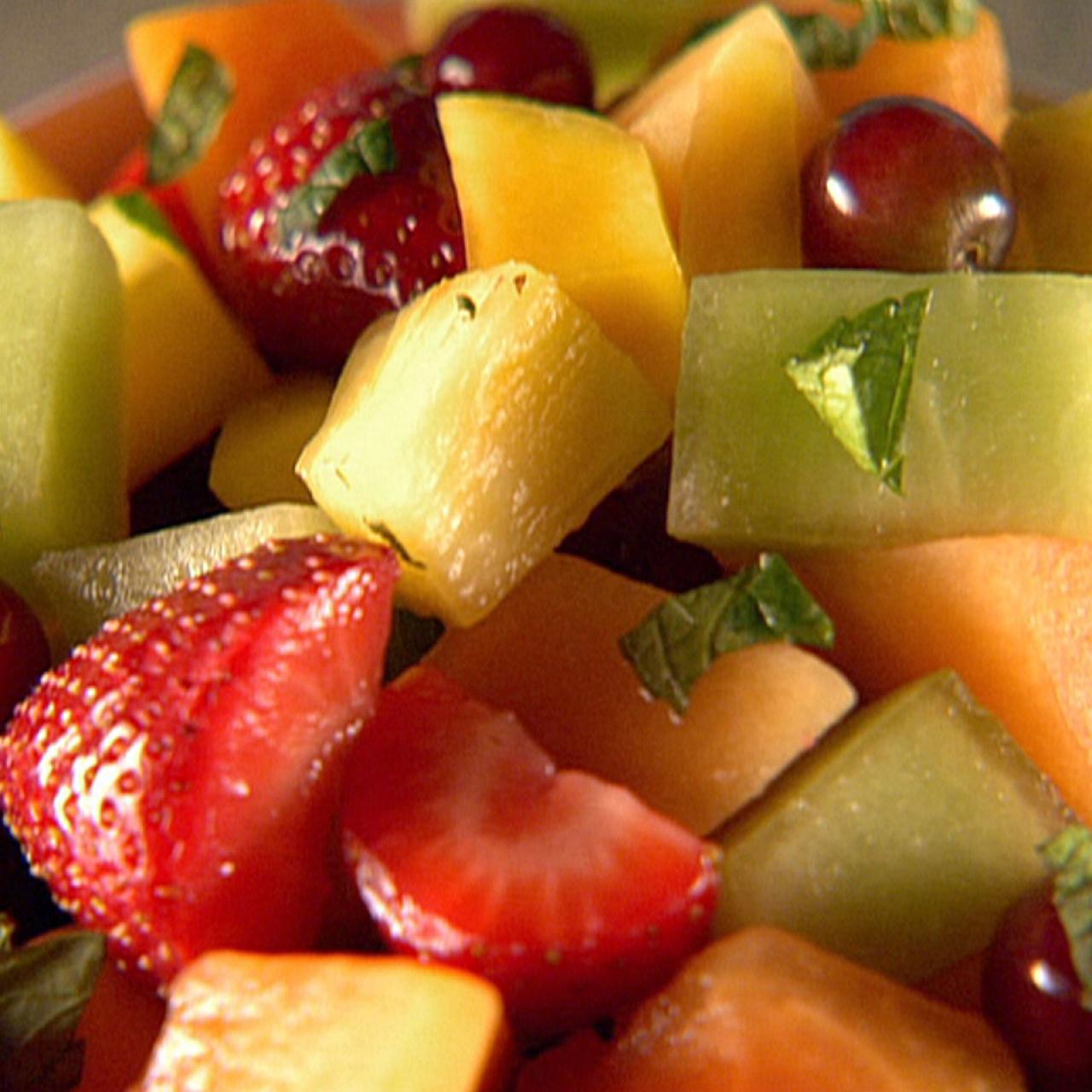 Easy Fresh Fruit Salad - Spend With Pennies