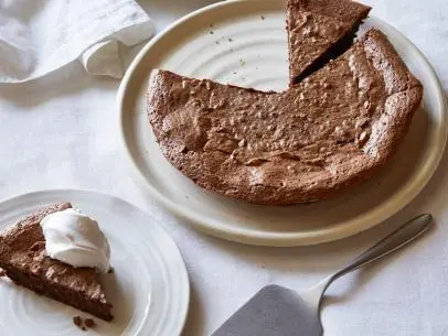 EI-1207Hazelnut and Chocolate Pie with Vanilla Whipped Cream