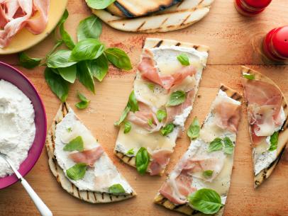 Italian Flat Bread (Piadina) with Fontina and Prosciutto