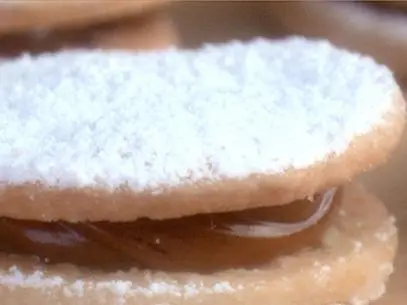 IY-0211
Dulce de Leche Cookie Sandwiches