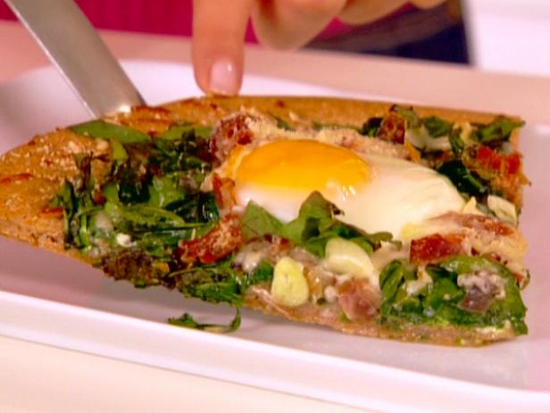 Egg, Ham and Spinach Pizza image