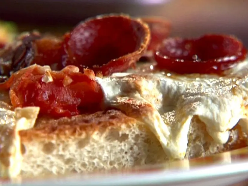 RE0202
Sunnys Avenue J Pizza