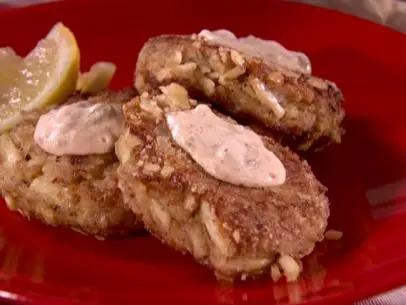 SH1107Crab Cakes with Sassy Tartar