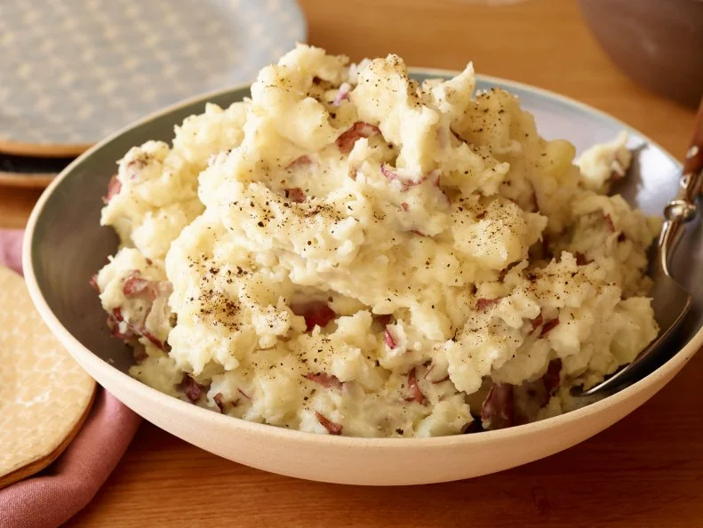 GARLIC RED BLISS MASH
Sunny Anderson
Cooking For Real/Keepinâ   It Quick
Food Network
Red Bliss Potatoes, Garlic, Butter, Heavy Cream, Salt, Pepper,GARLIC RED BLISS MASH
Sunny Anderson
Cooking For Real/Keepin’ It Quick
Food Network
Red Bliss Potatoes, Garlic, Butter, Heavy Cream, Salt, Pepper