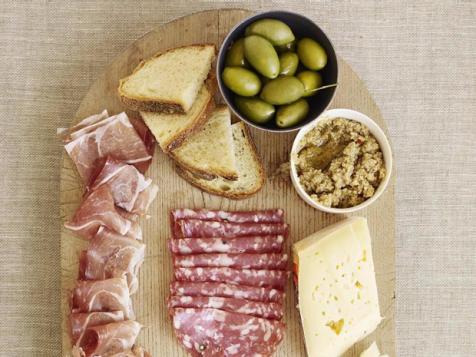 How to Make an Antipasti Plate
