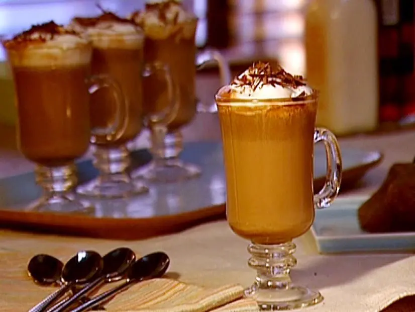 Hot chocolate. Alex Guarnaschelli
The Cooking Loft
LF-0109