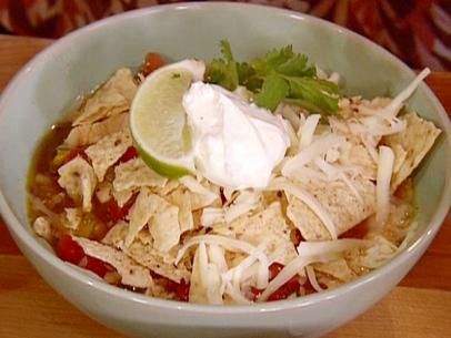 Gina's Hot and Spicy Tortilla Soup. The Neelys
Down Home with the Neelys
NY-0313
