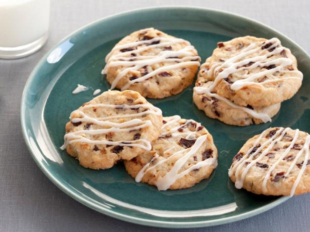 Dried Cherry And Almond Cookies With Vanilla Icing Recipe Giada De Laurentiis Food Network