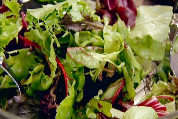 Simple Green Salad with Lemon Vinaigrette