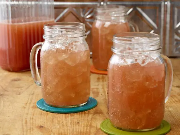 Homecoming Punch Recipe | Sandra Lee | Food Network