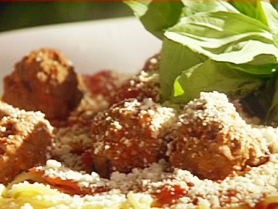 Spaghetti And Meatballs Recipe Emeril Lagasse Food Network