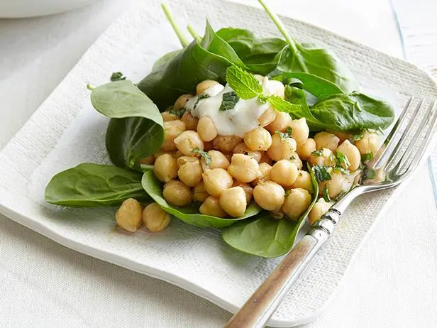 Chickpea and Spinach Salad (Insalata di Ceci e Spinaci)