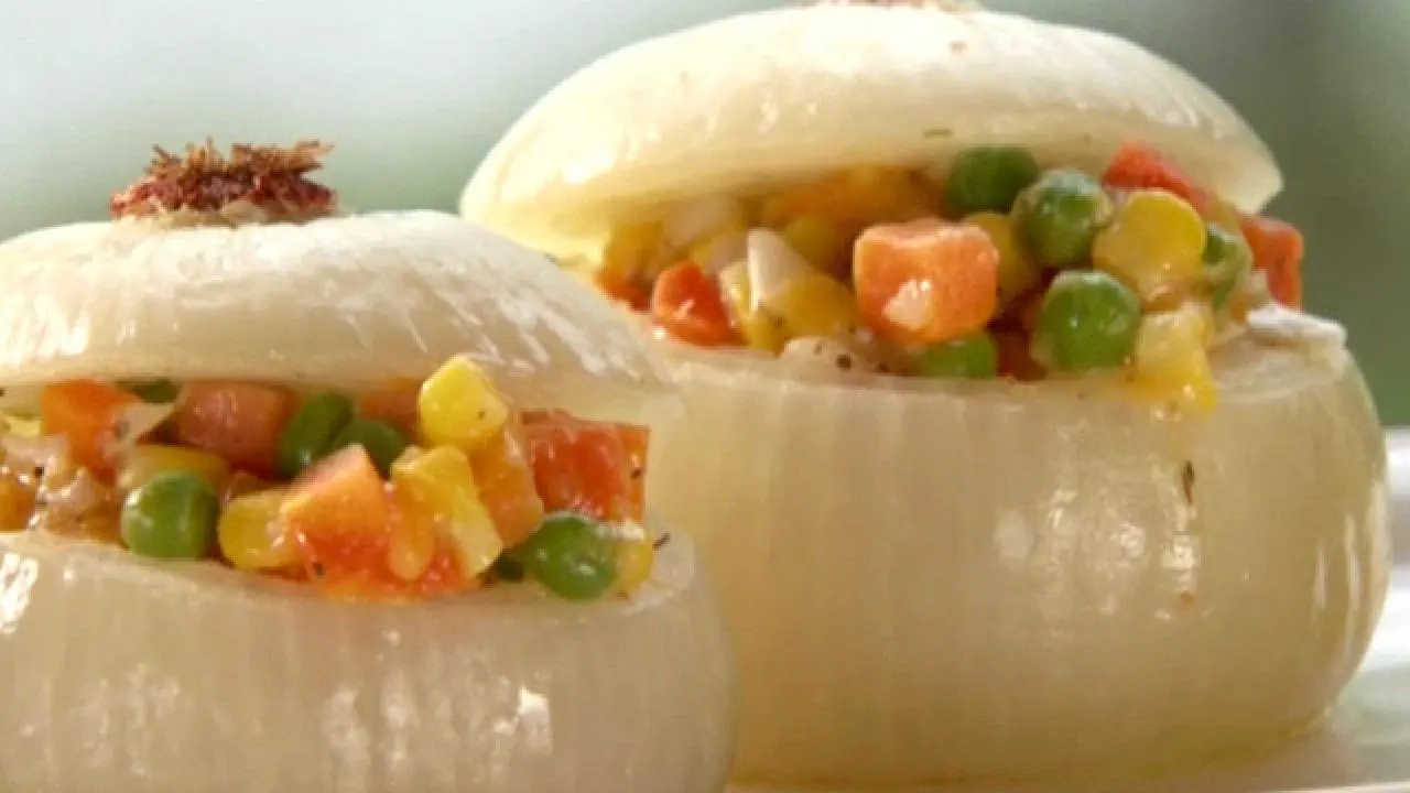 Veggie-Stuffed Onions