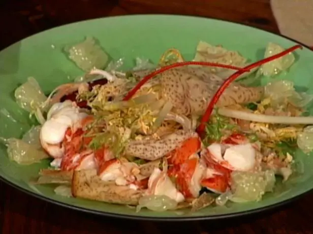 Thai Marinated Beef Cabbage Salad with Warm Shallot Vinaigrette Recipe | Ming Tsai | Food Network