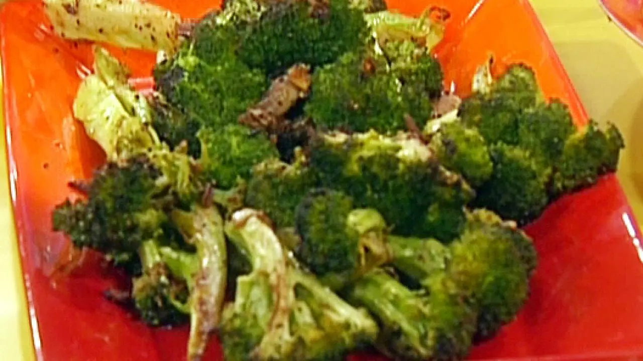 Chili-Garlic Roasted Broccoli
