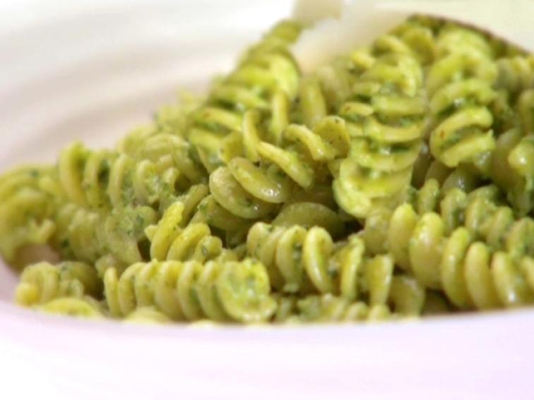 Fusilli with Spicy Pesto Recipe Giada De Laurentiis Food Network