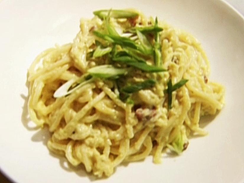 Spaghetti alla Carbonara Recipe | Anne Burrell | Food Network
