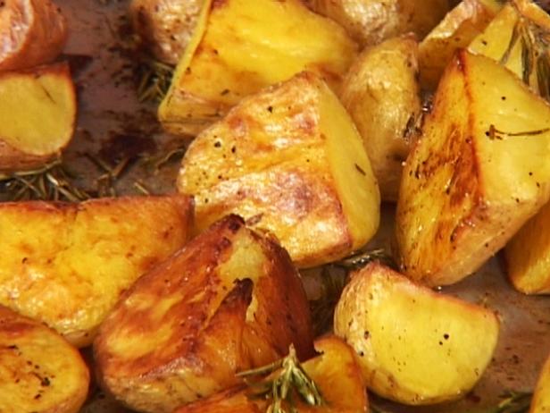 Crunchy Roasted Rosemary Potatoes image