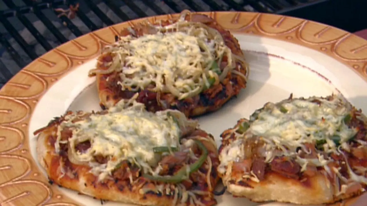 Grilled BBQ Pizza
