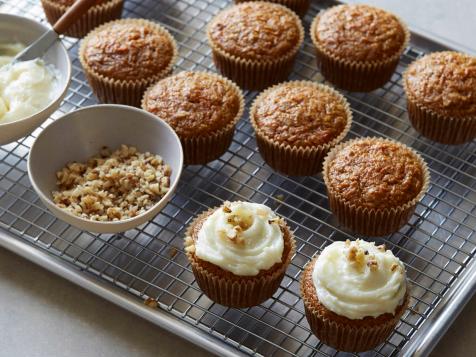 Spotlight Recipe: Carrot Cupcakes with Cream Cheese Frosting
