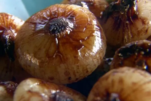 Cipollini Onions Braised in Red Wine Recipe | Sunny Anderson | Food Network