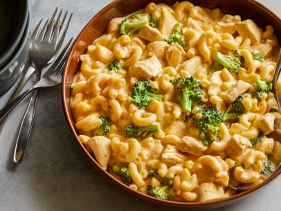 Mac and Cheddar Cheese with Chicken and Broccoli