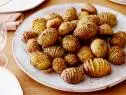 ROSEMARY ROASTED POTATOES
Ina Garten
Barefoot Contessa/Wedding Anniversary
Food Network
Red or White Skinned Potatoes, Olive Oil, Kosher Salt, Pepper, Garlic, Fresh Rosemary