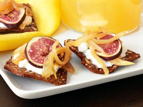 Mustard-Onion Jam Crackers With Figs