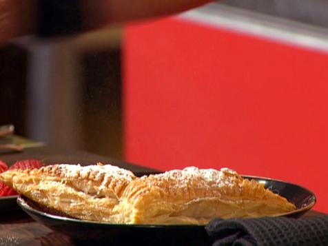 Strawberry Rhubarb Turnovers