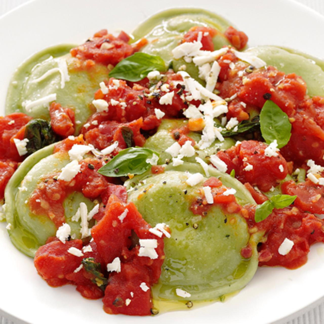 Spinach Ravioli With Tomato Sauce