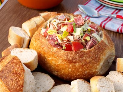 10 Slow Cooker Appetizers to Take to the Tailgate