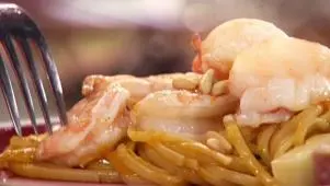 Linguini With Shrimp and Pesto