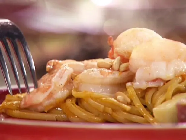 Shrimp with Roasted Garlic Pesto Pasta Recipe | Sunny Anderson | Food Network