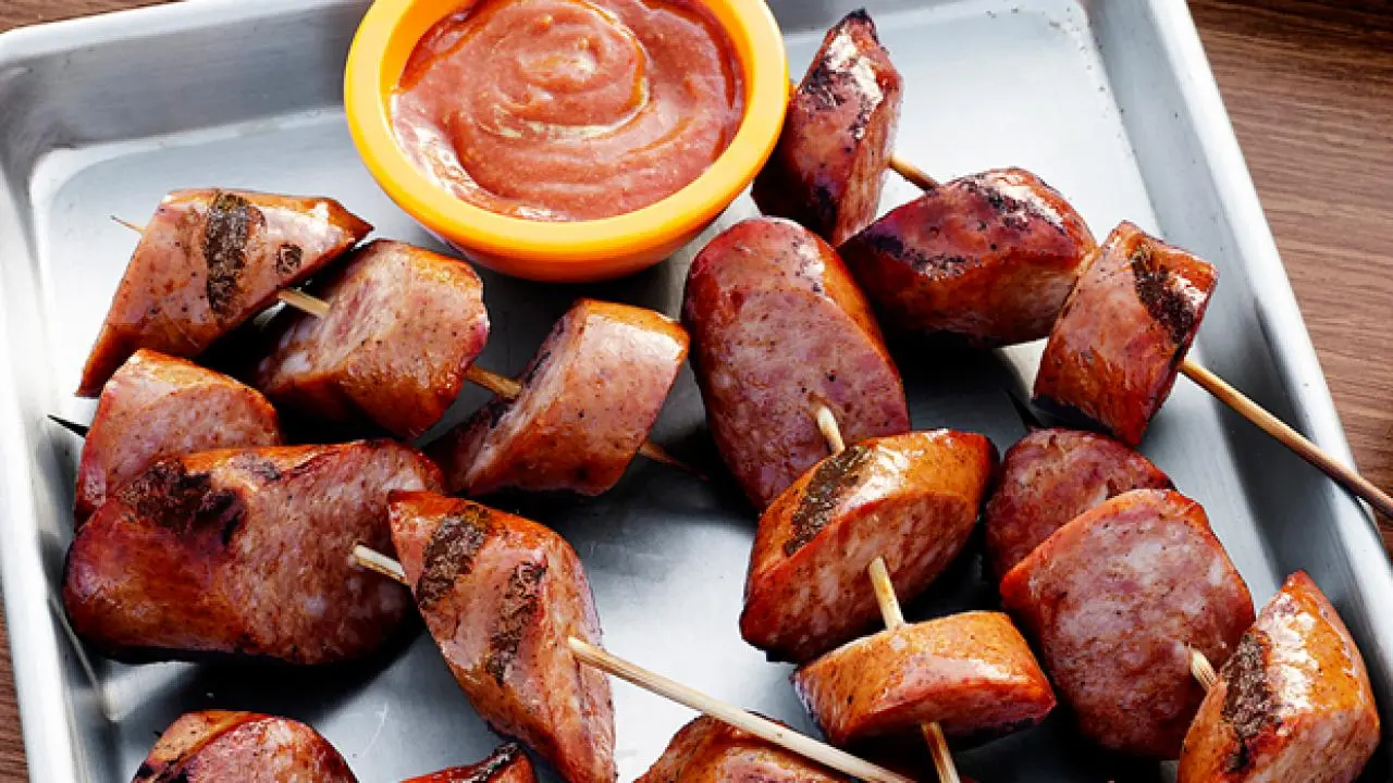 Grilled Sausage with Spicy Sauce