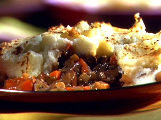 Vegetarian Shepherd S Pie Recipe Aida Mollenkamp Food Network