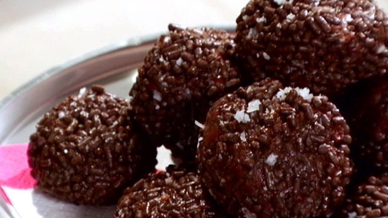 Hand-Rolled Chocolate Truffles
